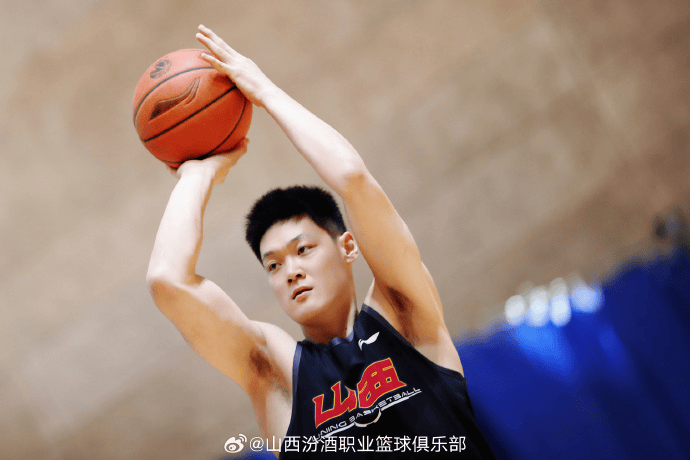 yid, 职业态度, 东等人出镜